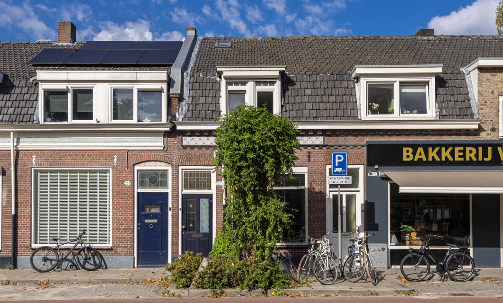 Tilburg, Bredaseweg 273