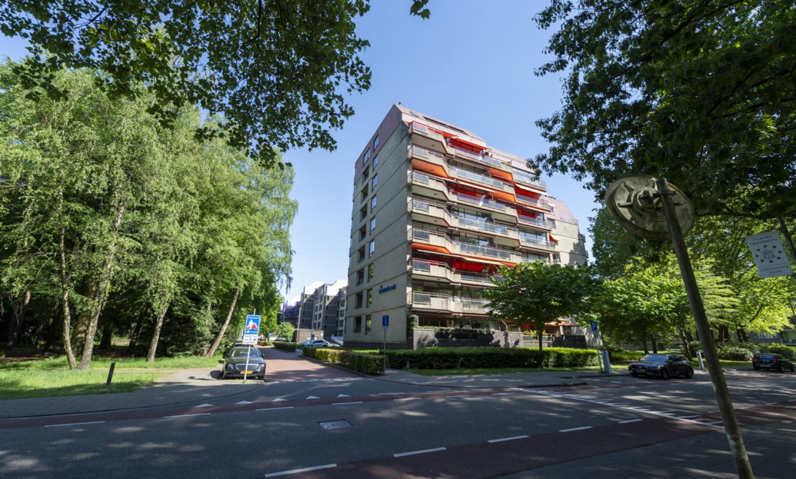 Tilburg, Professor Cobbenhagenlaan 758