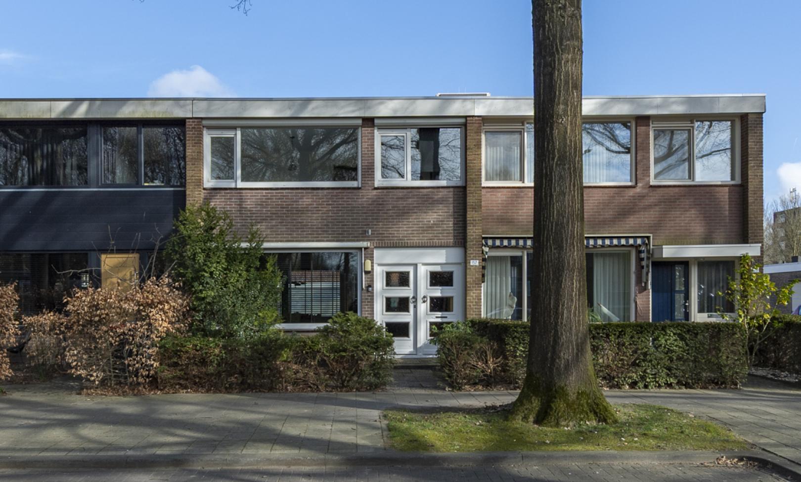 Tilburg, Professor Gimbrerelaan 157