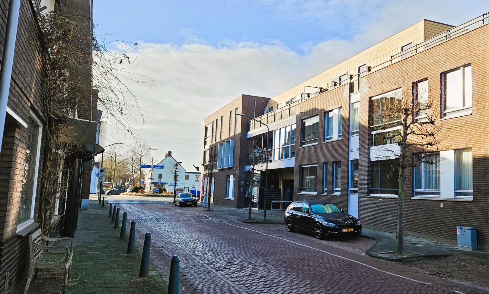 Pastoor van Beugenstraat 104 