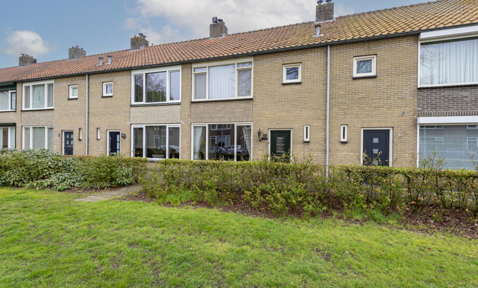 Prins Bernhardstraat 19 