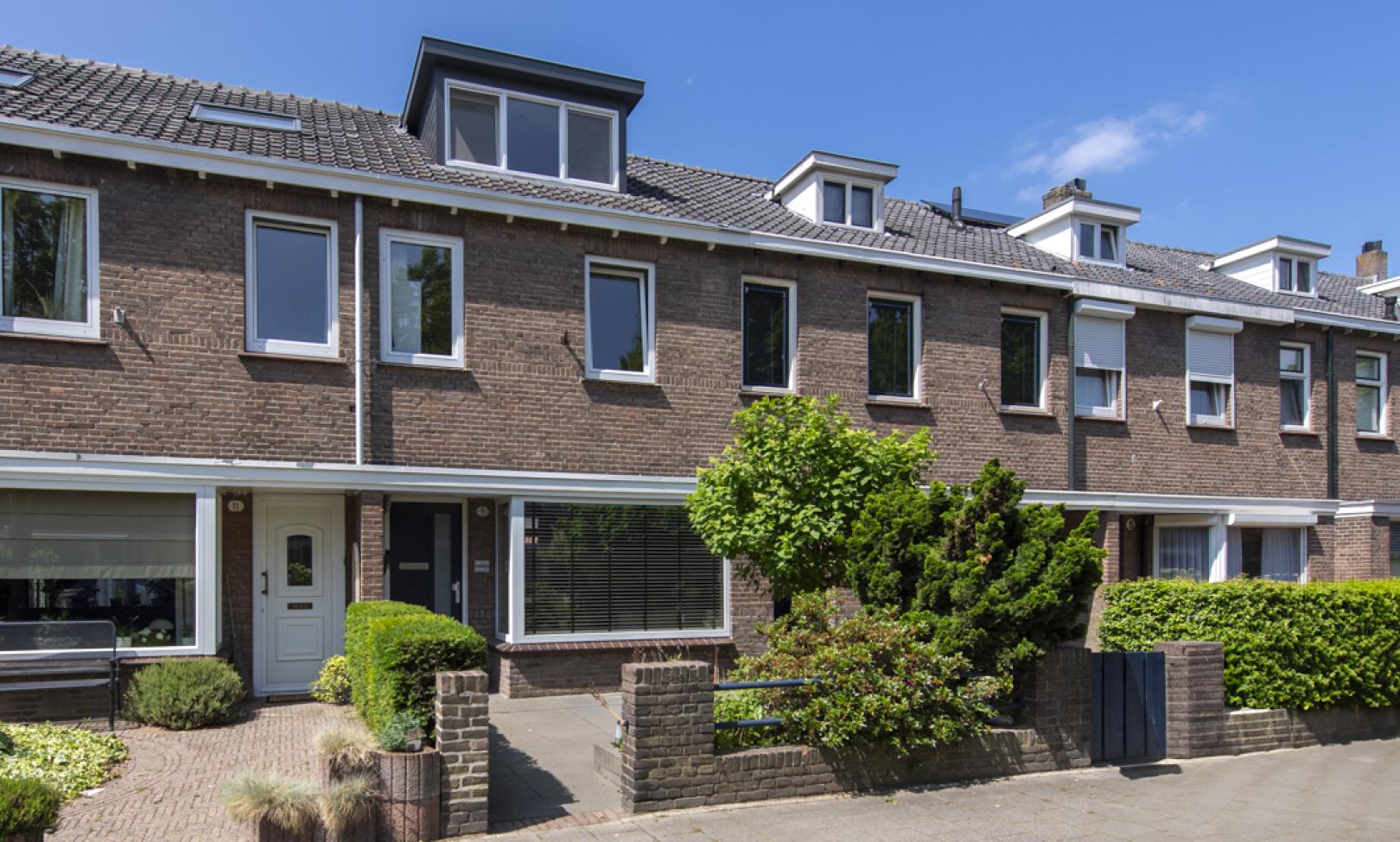 Tilburg, Deken Botsstraat 9