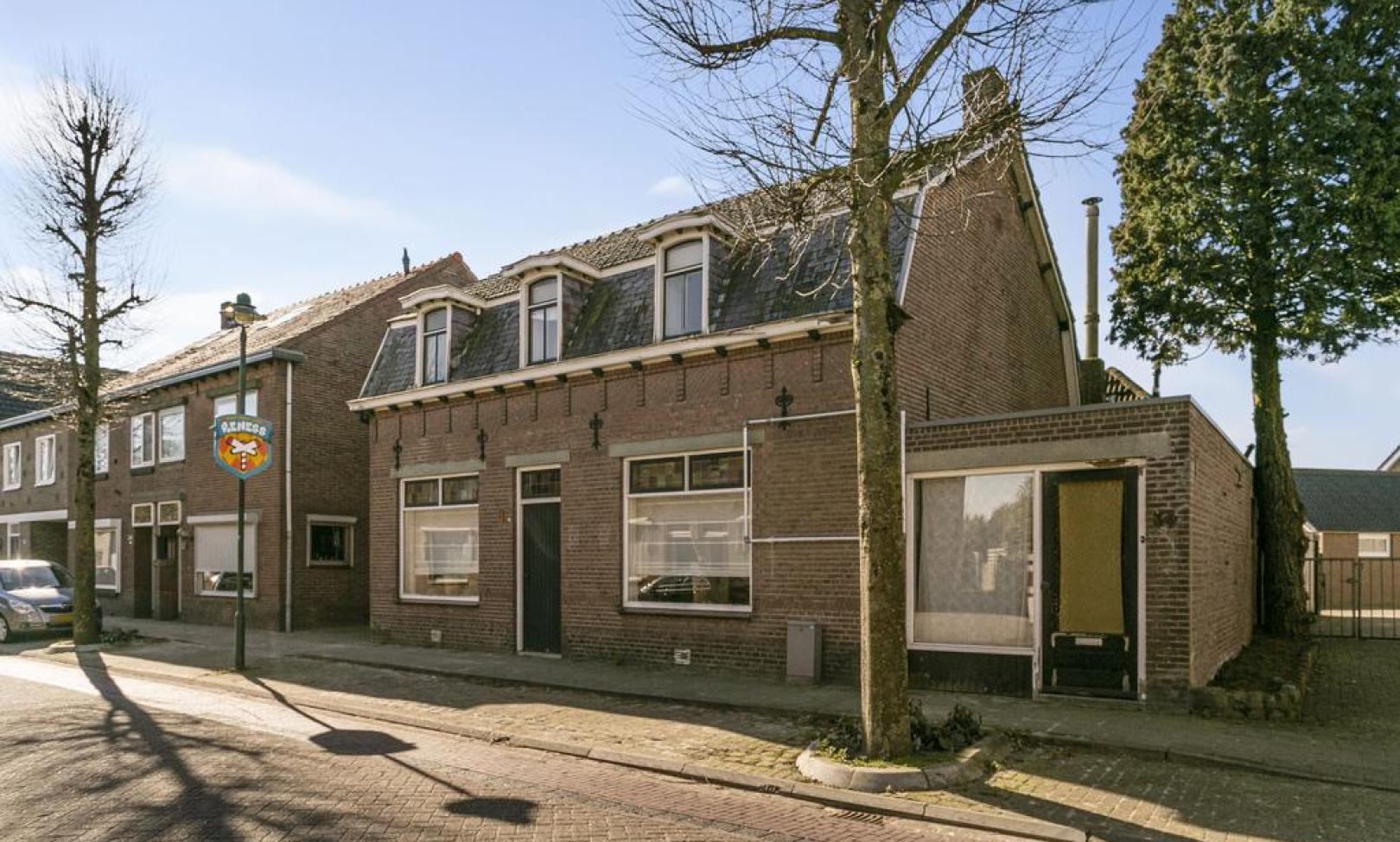 Alphen, Stationstraat 30